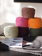 Load image into Gallery viewer, Baby Blanket Knit Kit